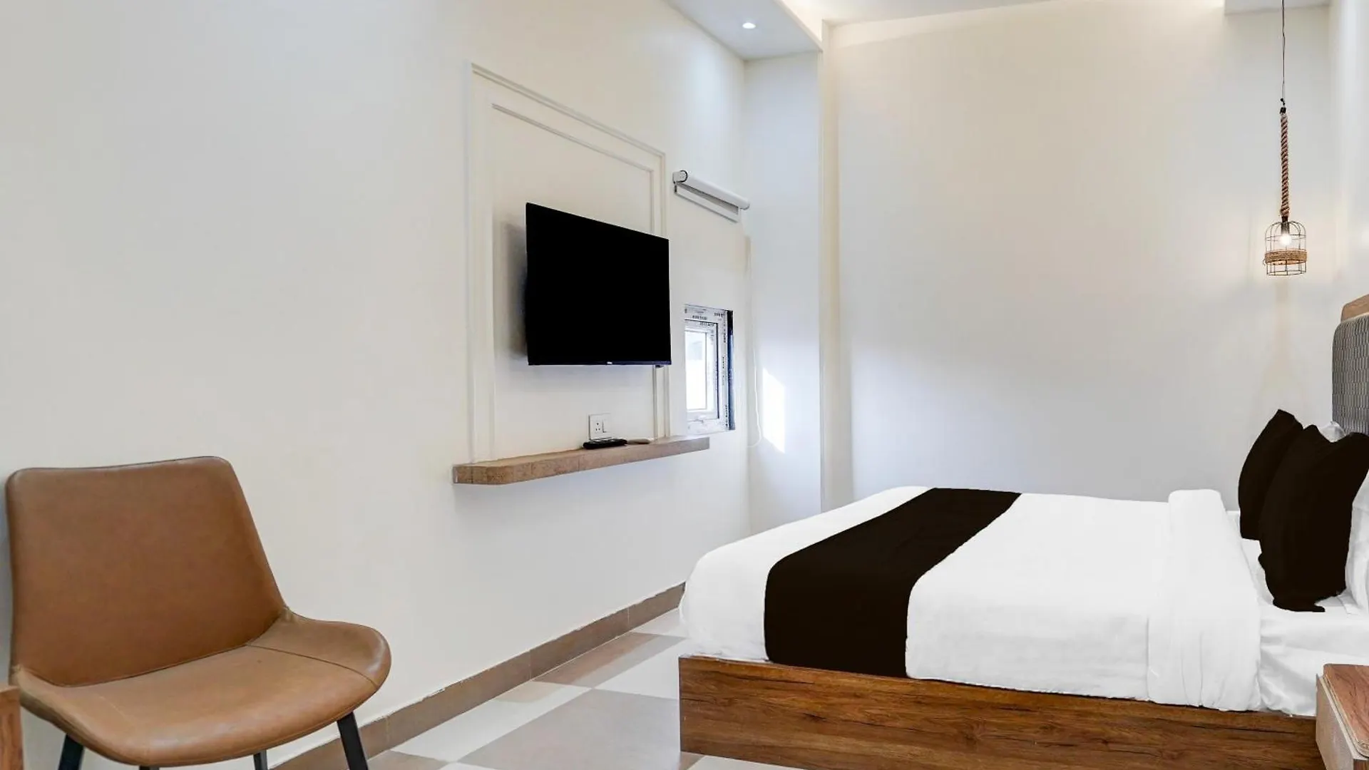 فندق Super Townhouse Lahartara Railway Bridge Near Bus Stop فاراناسي